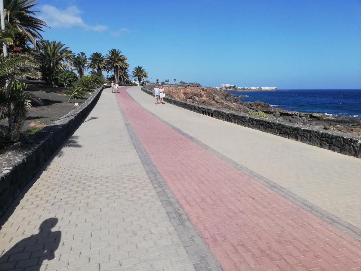 Apartamento Dino 10 Playa Roca Daire Costa Teguise Dış mekan fotoğraf