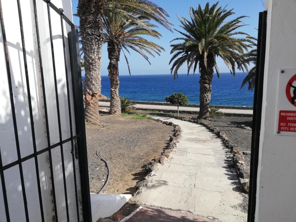 Apartamento Dino 10 Playa Roca Daire Costa Teguise Dış mekan fotoğraf