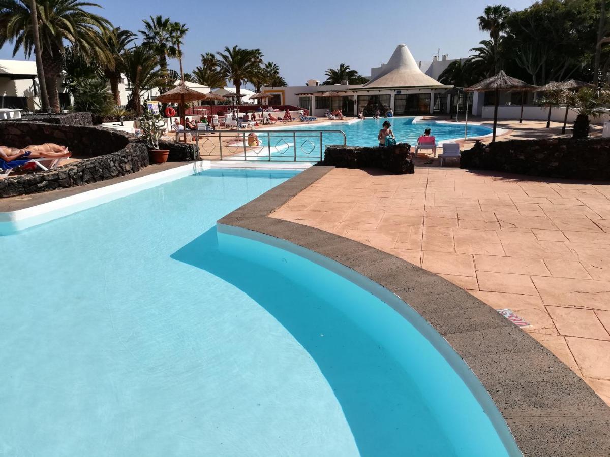 Apartamento Dino 10 Playa Roca Daire Costa Teguise Dış mekan fotoğraf